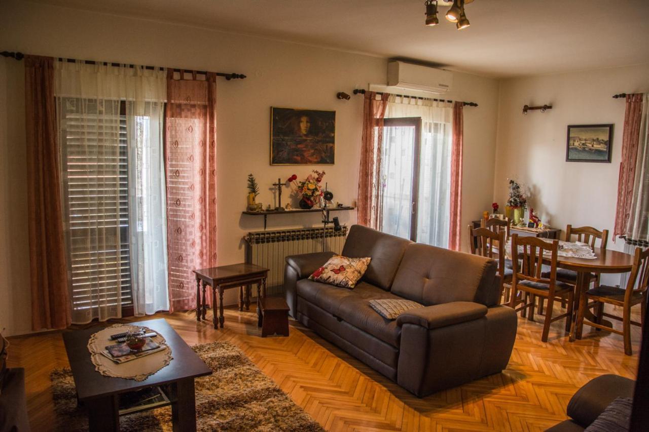 Apartman Zvjezda Biograd Na Moru Zewnętrze zdjęcie